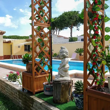 Con Piscina Privada Arco Iris Holiday home *