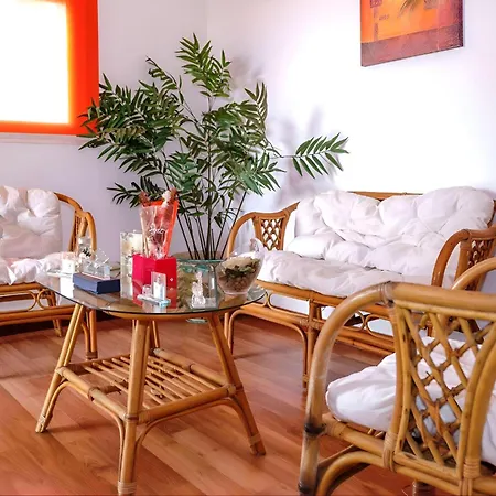 Con Piscina Privada Arco Iris Holiday home *